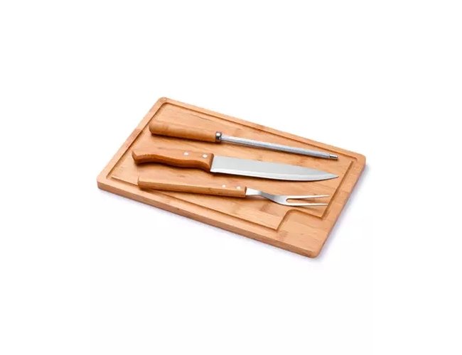Kit para Churrasco com Tbua Personalizada