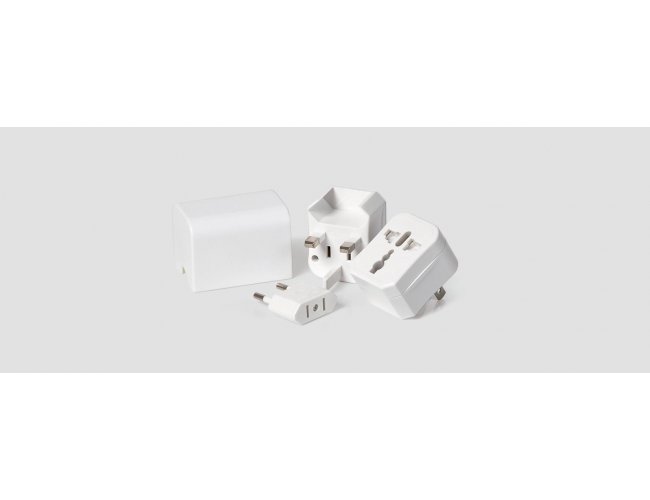 ADAPTADOR UNIVERSAL PARA TOMADA - BRANCO